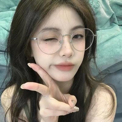 怎么办！高冷教官一亲就红温